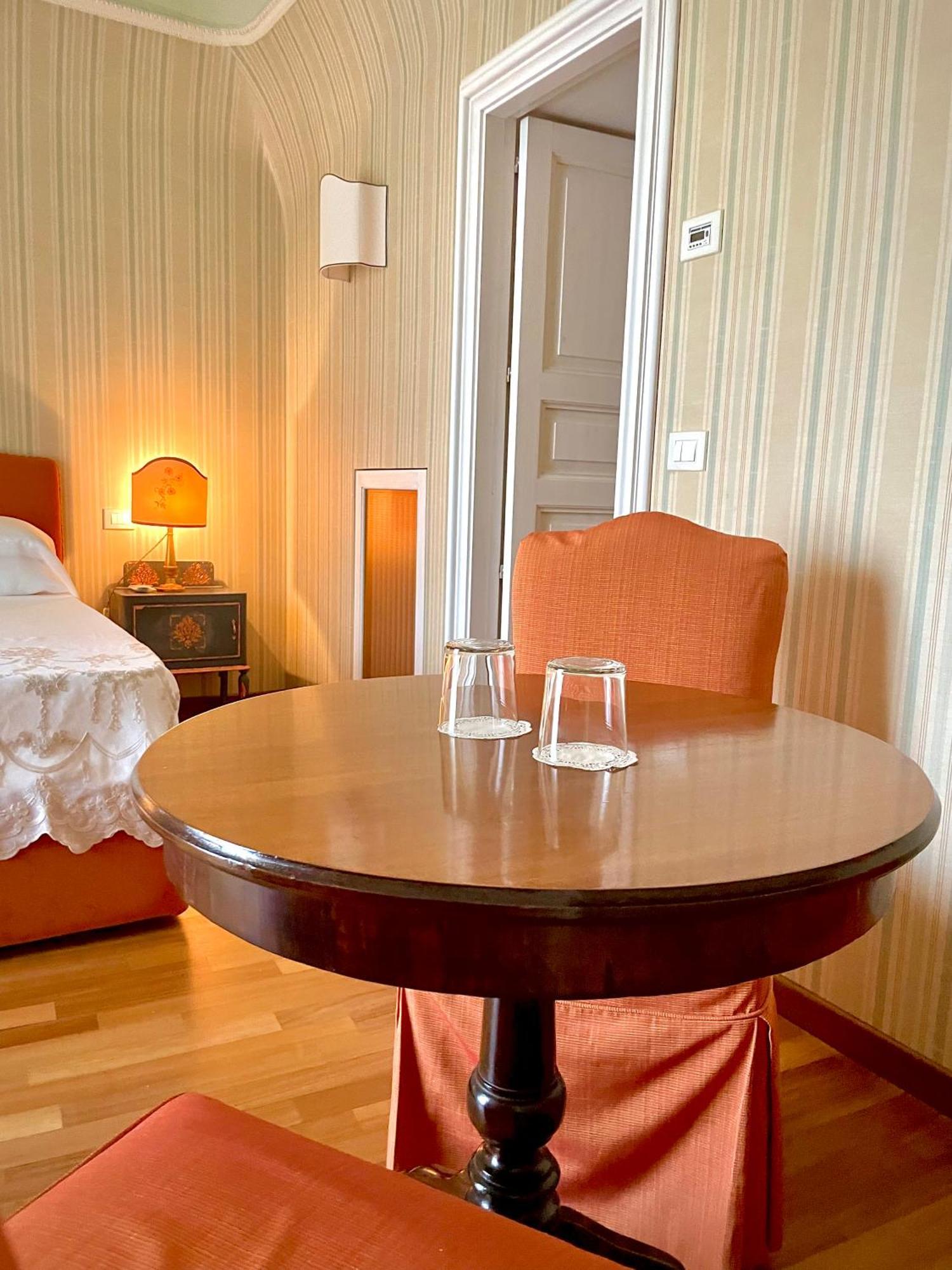 Dimora Del Duomo Hotel Enna Buitenkant foto